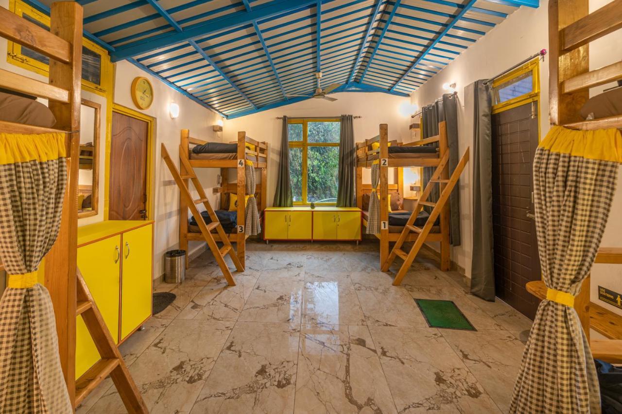 The Hosteller Mussoorie By The Streamside, Kempty Exterior photo