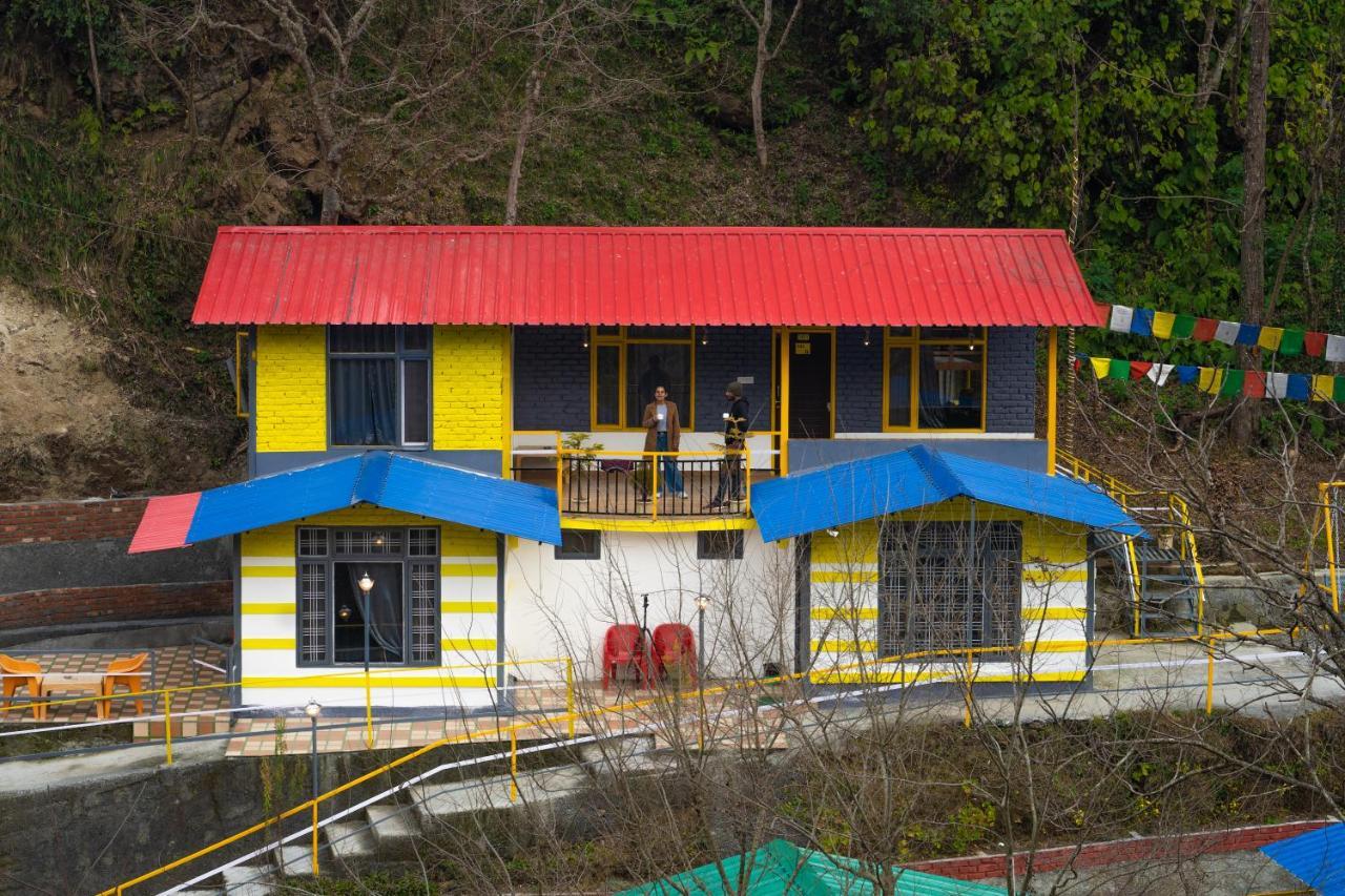 The Hosteller Mussoorie By The Streamside, Kempty Exterior photo