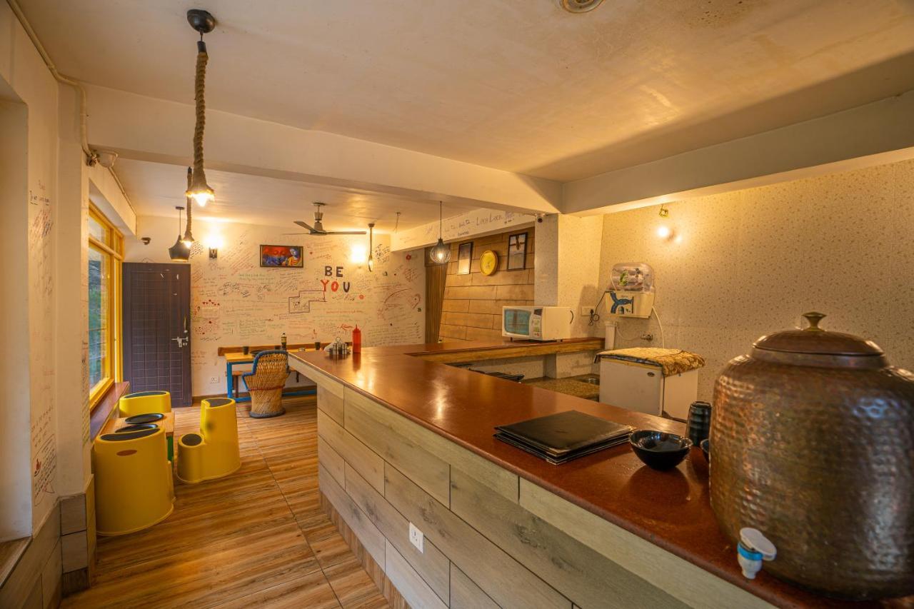 The Hosteller Mussoorie By The Streamside, Kempty Exterior photo