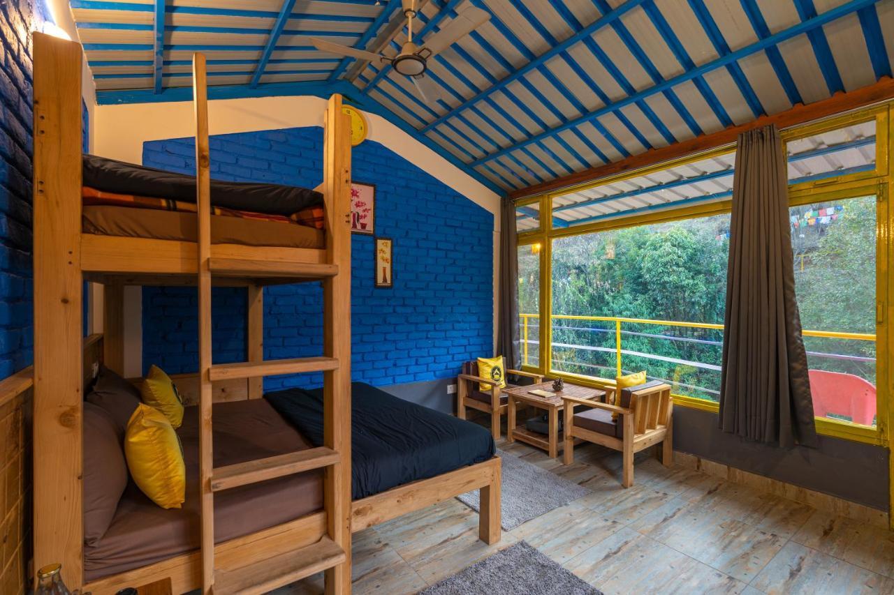 The Hosteller Mussoorie By The Streamside, Kempty Exterior photo
