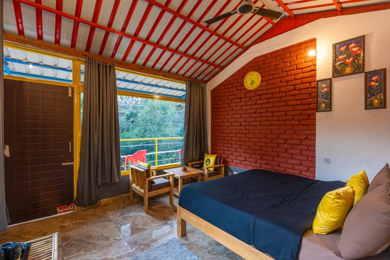 The Hosteller Mussoorie By The Streamside, Kempty Exterior photo