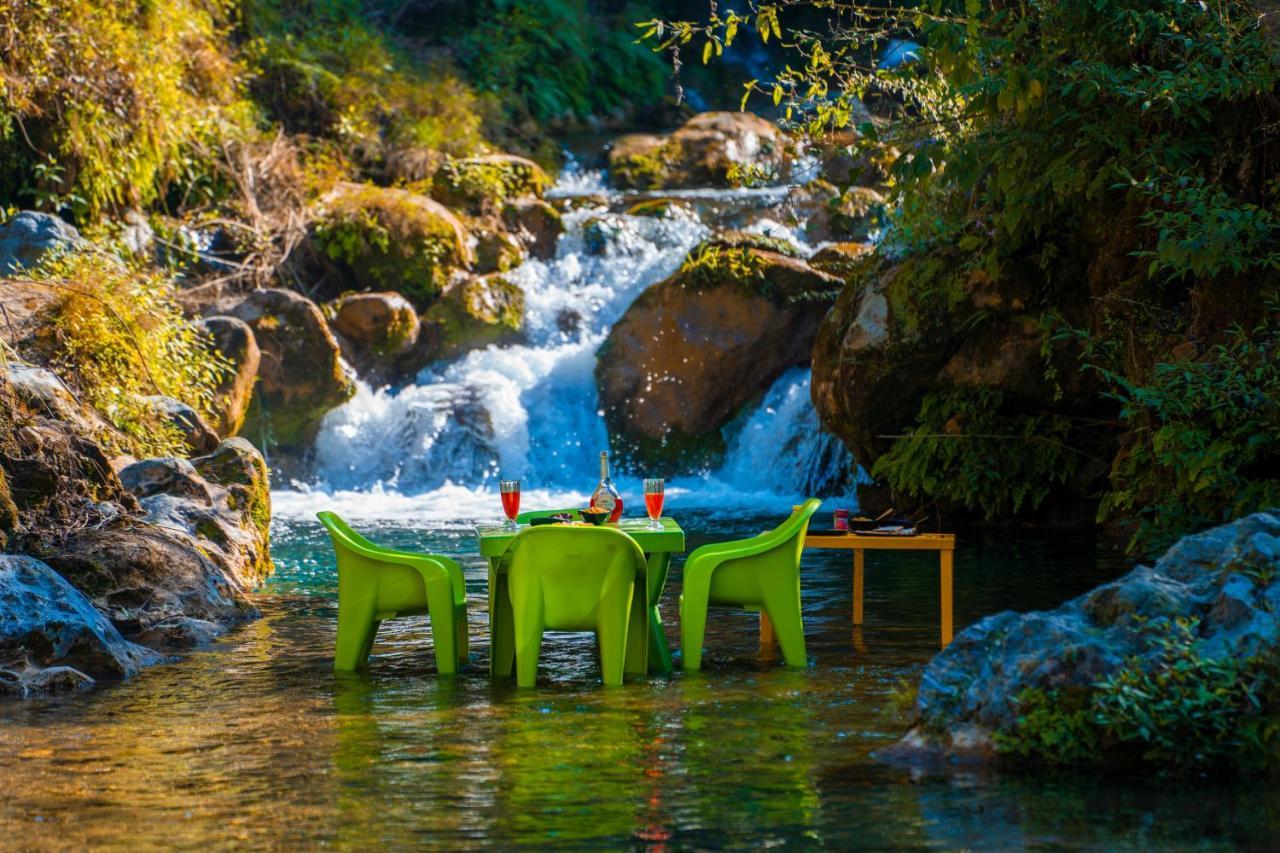 The Hosteller Mussoorie By The Streamside, Kempty Exterior photo