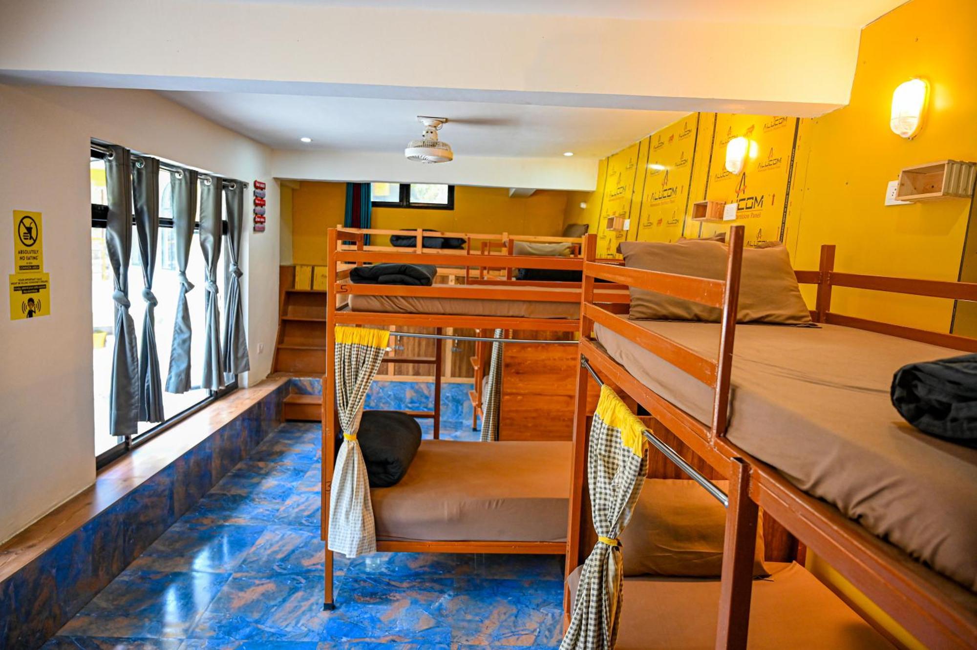 The Hosteller Mussoorie By The Streamside, Kempty Exterior photo