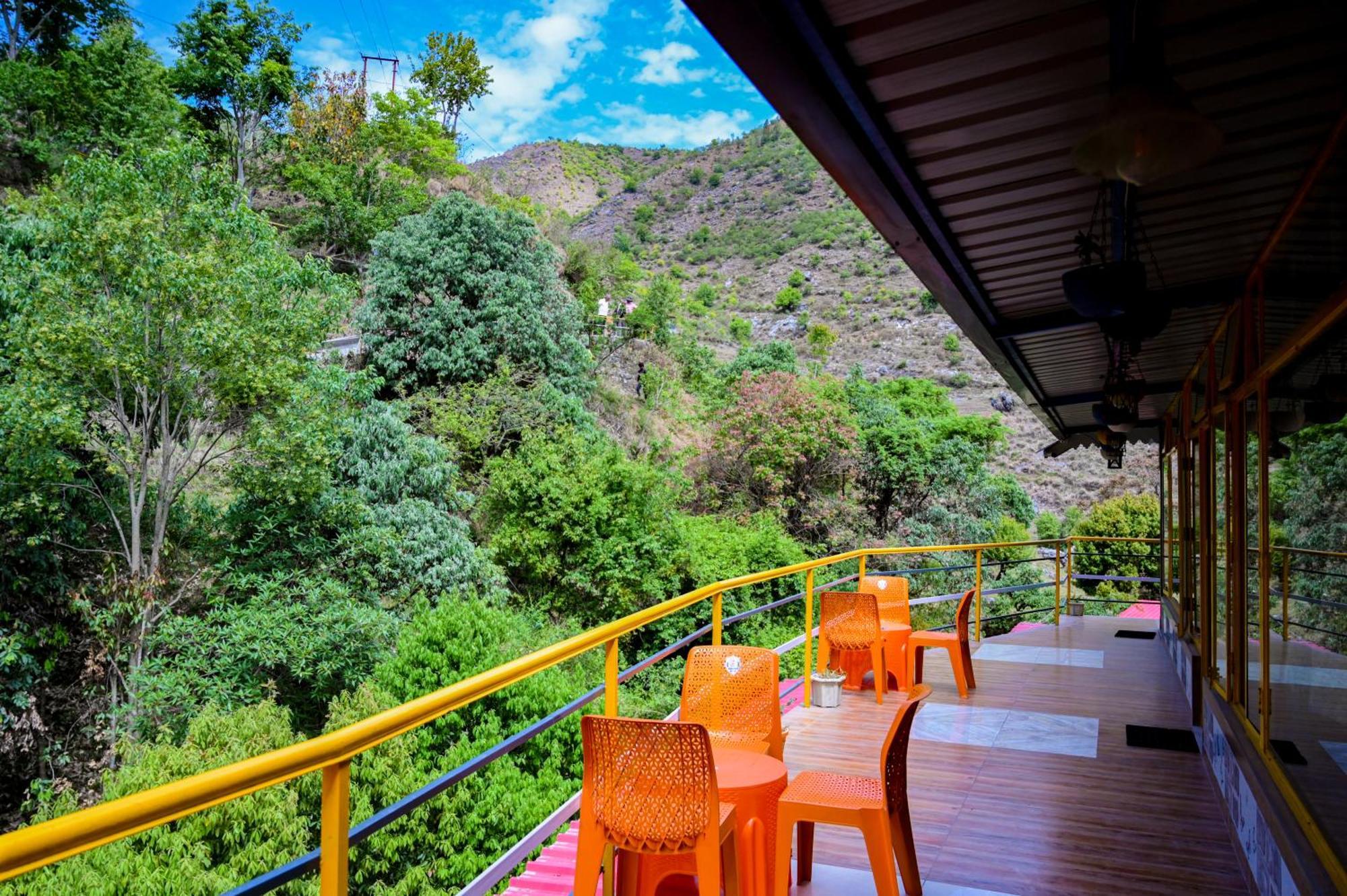 The Hosteller Mussoorie By The Streamside, Kempty Exterior photo