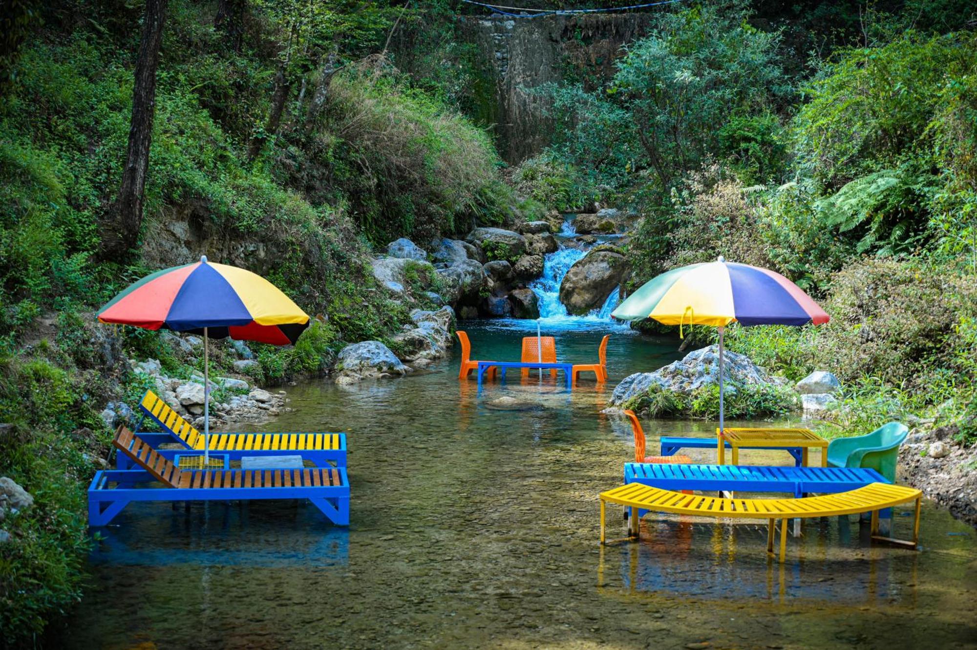 The Hosteller Mussoorie By The Streamside, Kempty Exterior photo